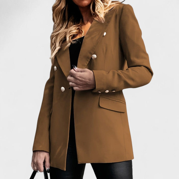 Matea - Részletes gombos zakó