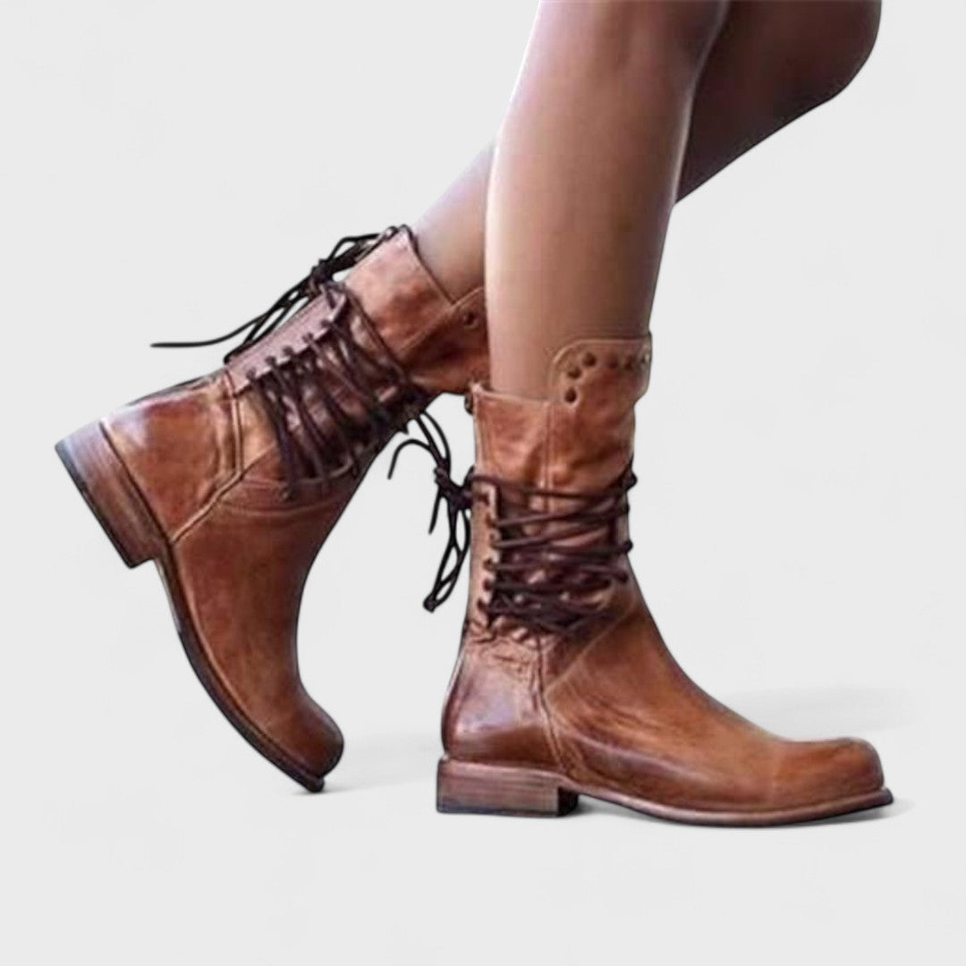 Loreva - Bokáig érő cipők fűzővel