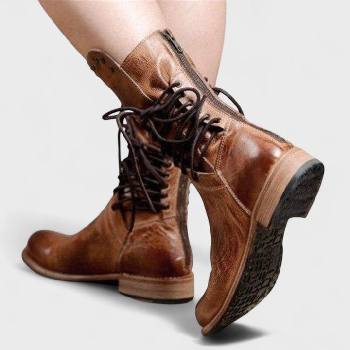 Loreva - Bokáig érő cipők fűzővel