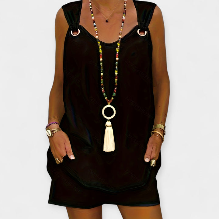 Ujjatlan felső és rövidnadrág szett