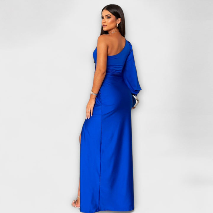 Juli - Elegáns Ruha Kifinomultsággal