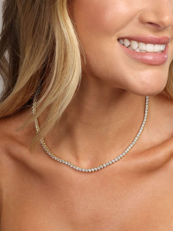 Katalin - Nyaklánc Kövek Beépítés Részletek Specifikációk Kivitelezés