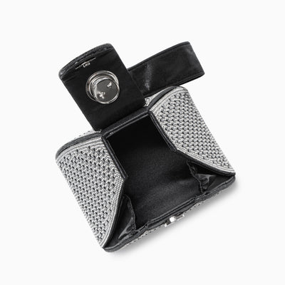 Judit - Táska Mintázat Részletek Zsanér Kapocs Kialakítás