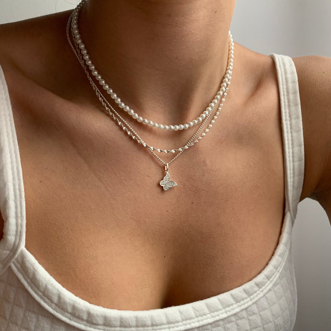 Léna - Dupla galléros dekoltázs hangsúly