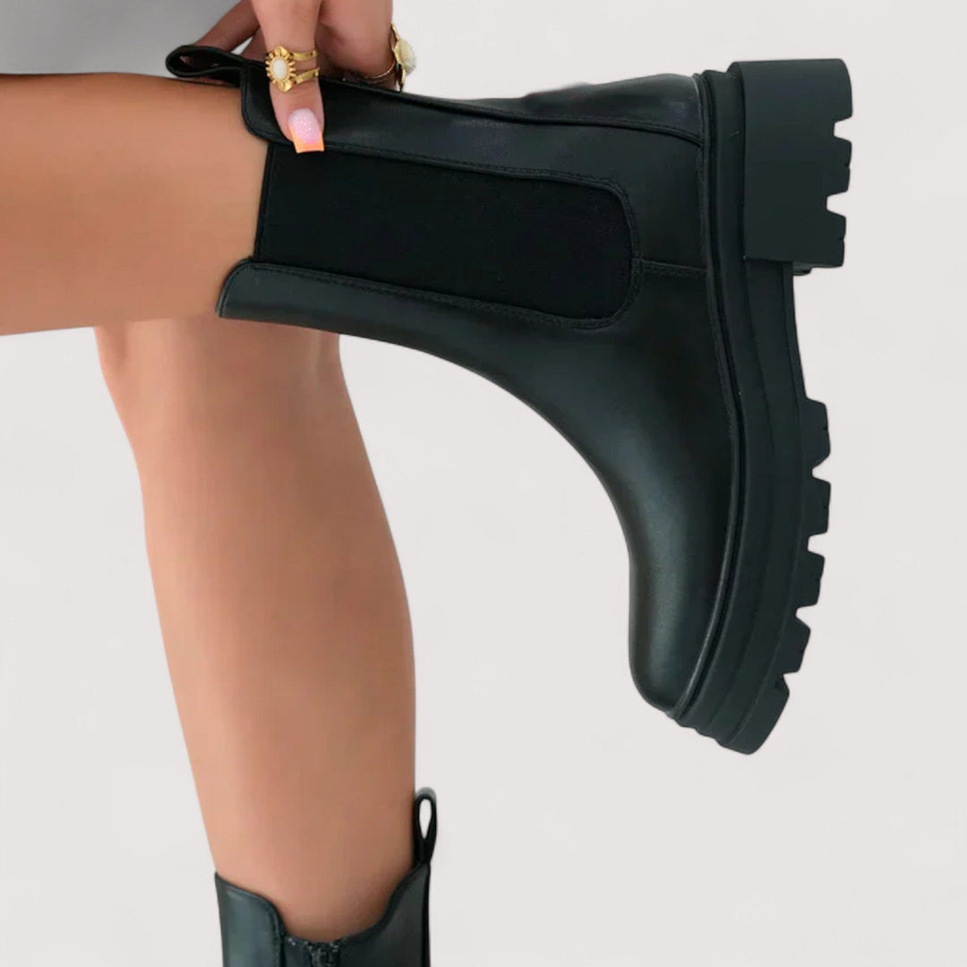 Ana - Karakteres bokacsizma