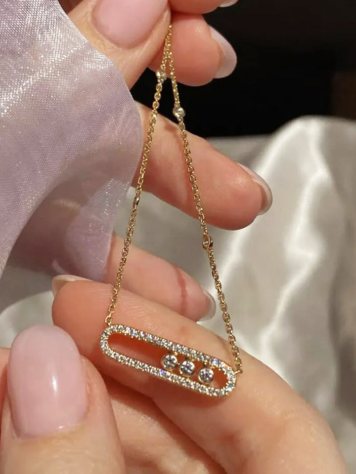 Katalin - Nyaklánc Három Gyémántkő Mozgásban Fénnyel