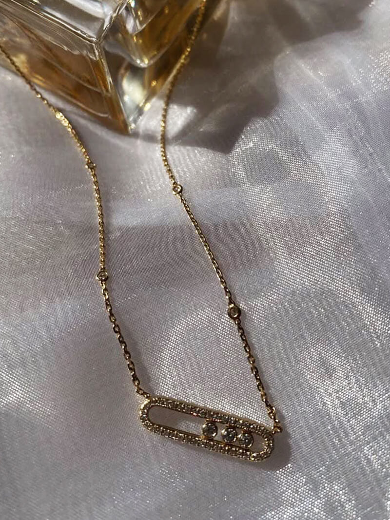 Katalin - Nyaklánc Három Gyémántkő Mozgásban Fénnyel