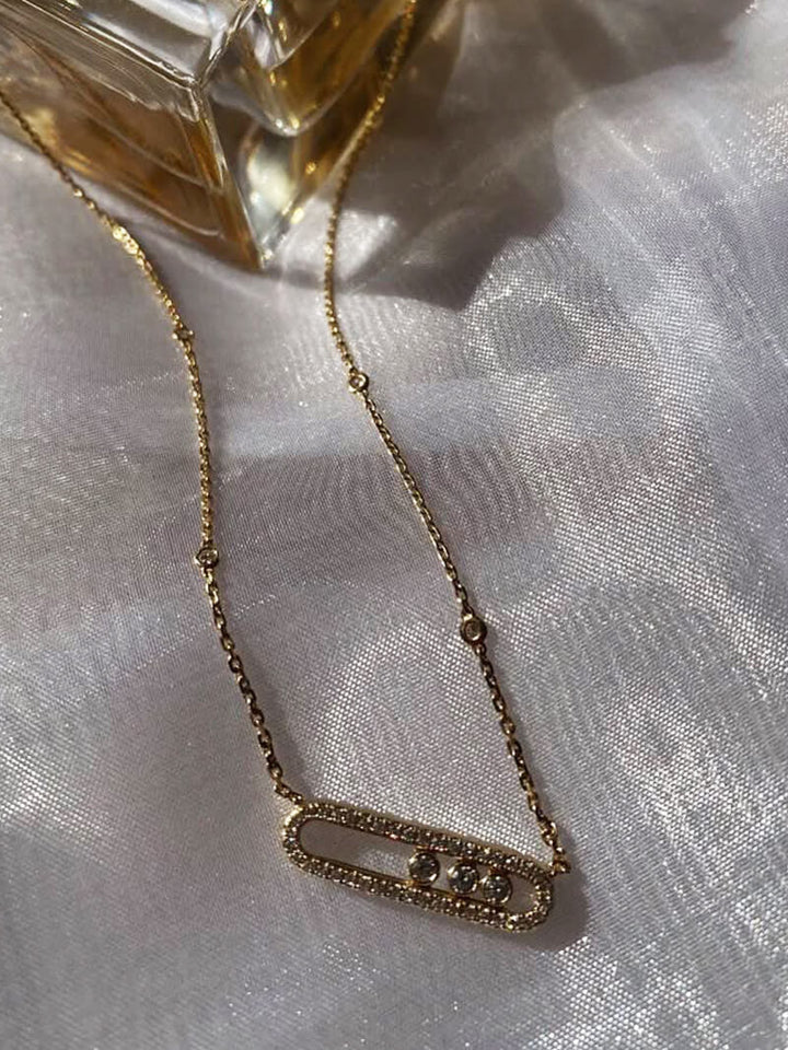 Katalin - Nyaklánc Három Gyémántkő Mozgásban Fénnyel