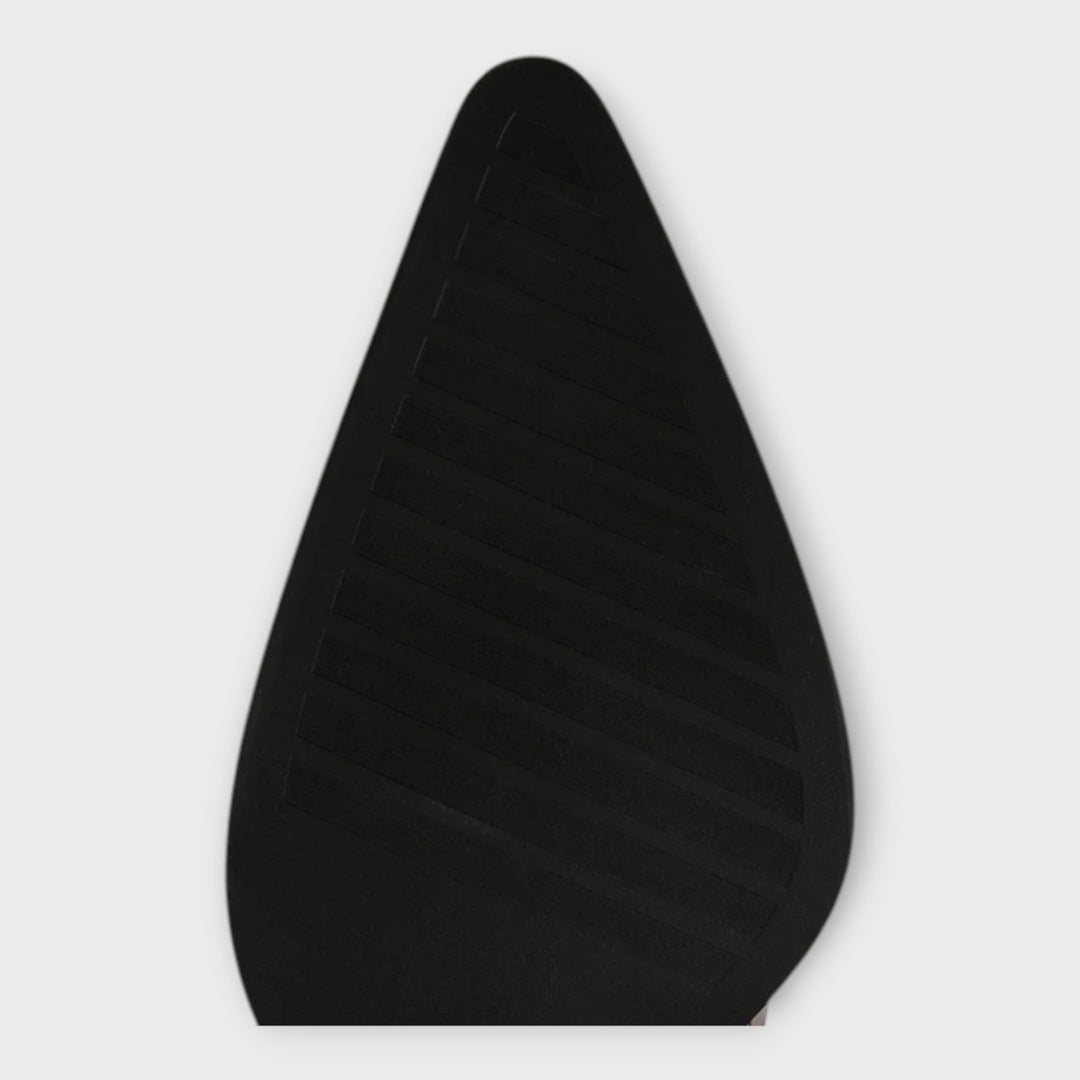 Krokodilmintás cipők elegáns sarokkal