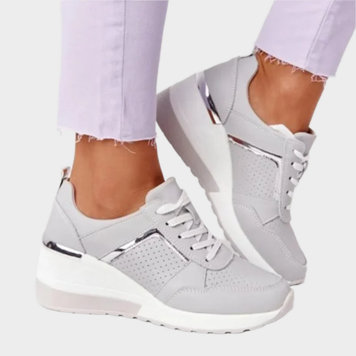 Odett - Platformos Sportcipő Talpmagasság Növelő Kialakítás