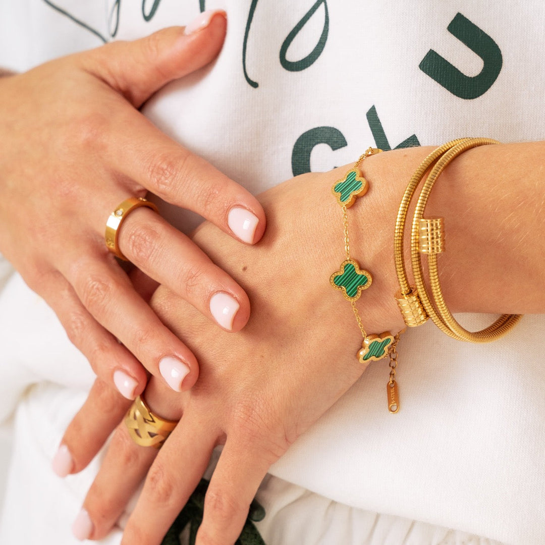 Emese - Karkötő Elegancia