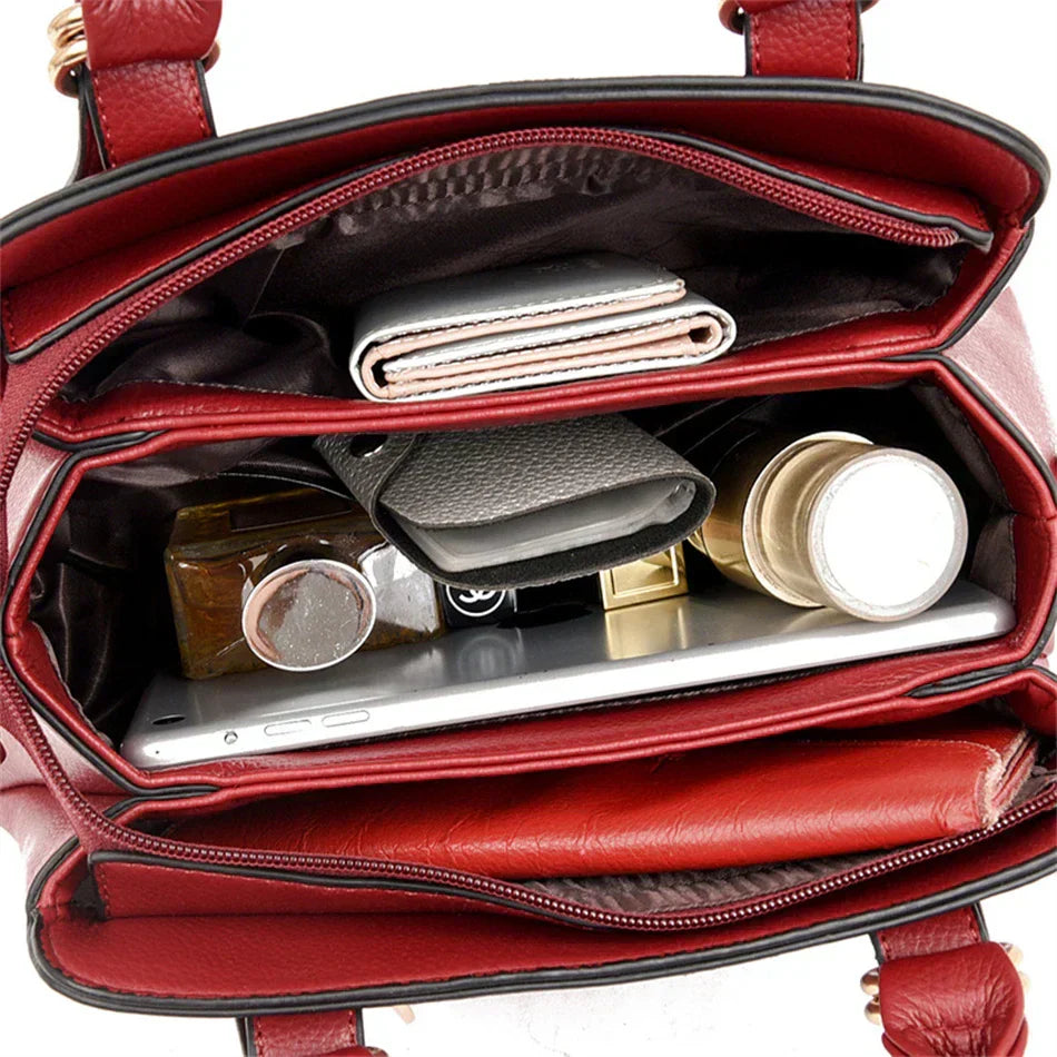 Zita - Kézitáska Két Fogantyúval Készleten Szállításra Raktárkészlet