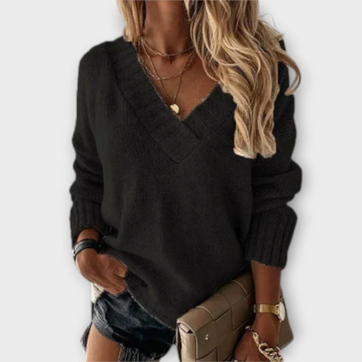 Jane - Warm Sweater with V-Neckline