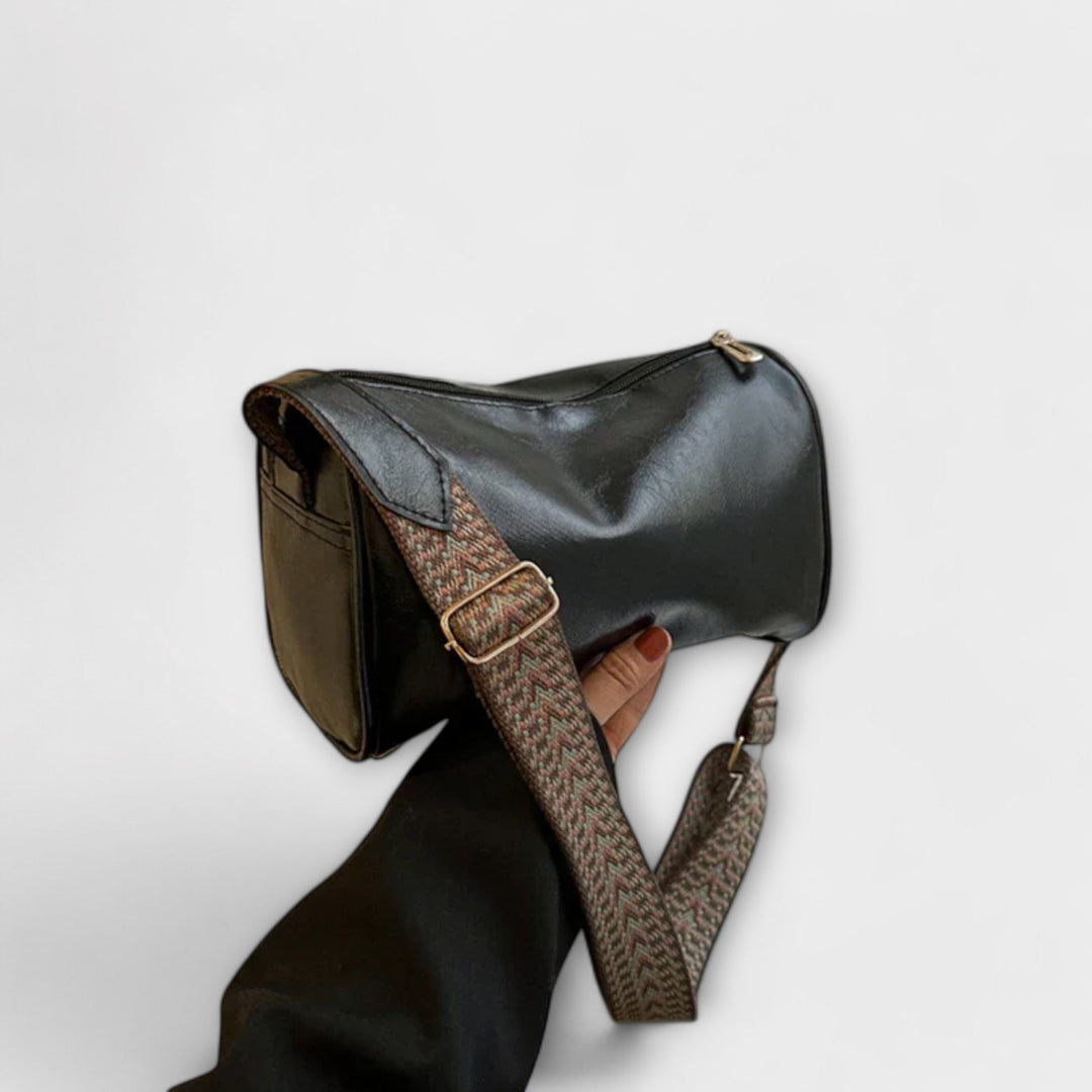 Mia - Keresztpántos Táska, Tágas Belső