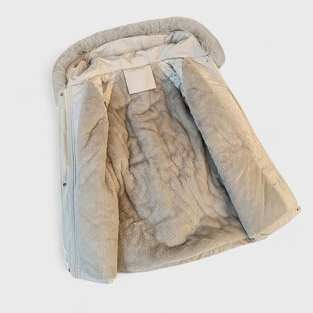 Elena – Stílusos női téli kabát modern dizájnnal