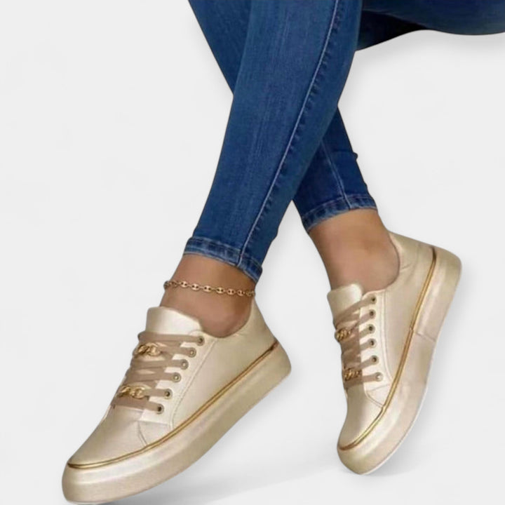 Zsuzsanna - Női Cipő Ortopéd Talpbetéttel