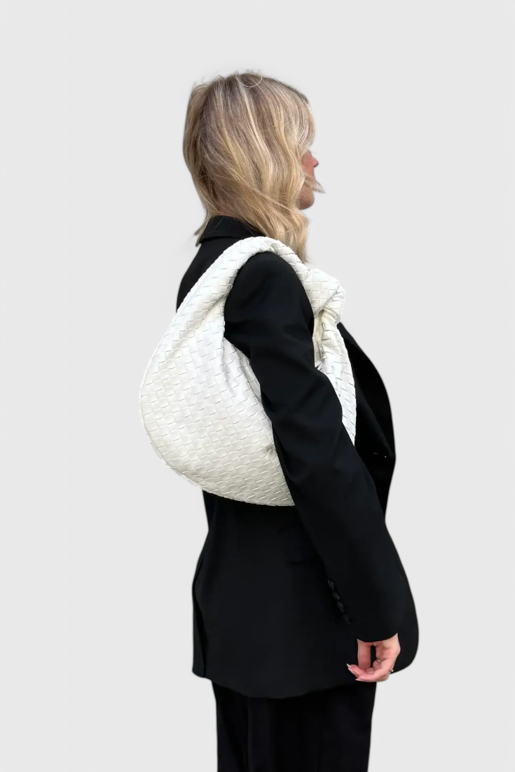 Lara – Torba za ramena s teksturo vzorca