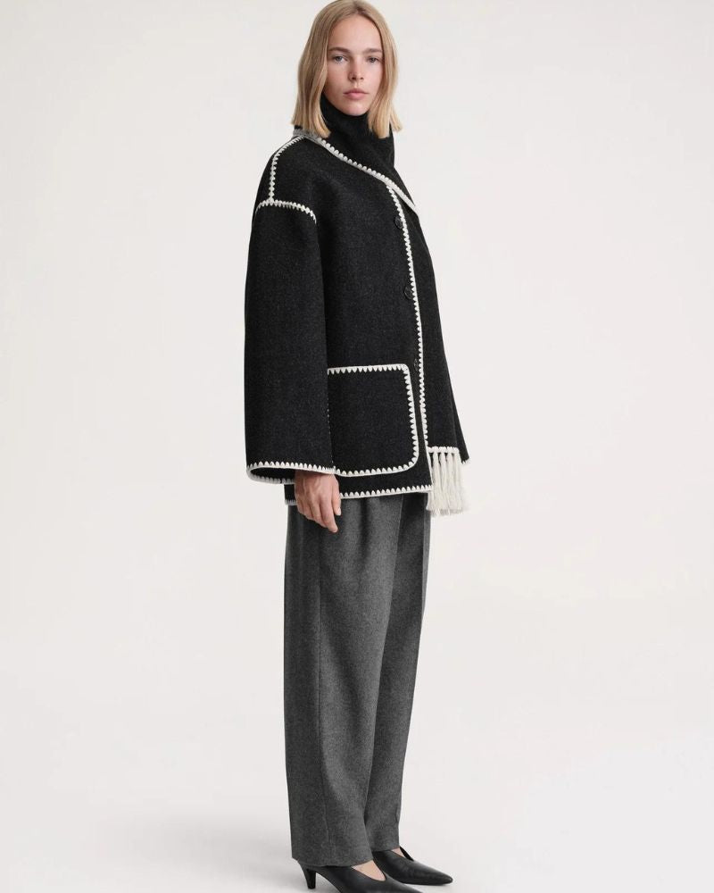 Szonja - Dzseki Irodai Viseletből Estére Programokra