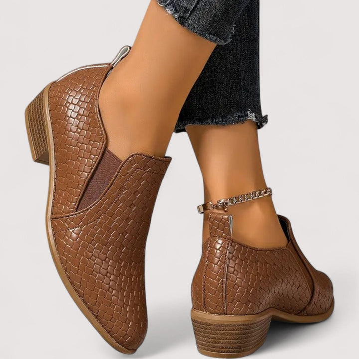 Uredi - Stílusos laza cipő