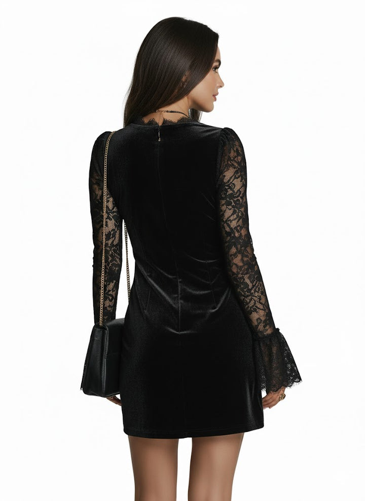 Orinthia – Bársonyos mini ruha csipkével