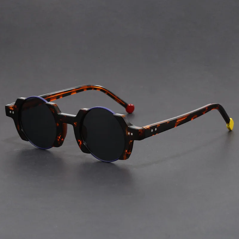 Richárd - Napszemüveg Formázott Kerek Keretekkel Rétegzett Lencsékkel